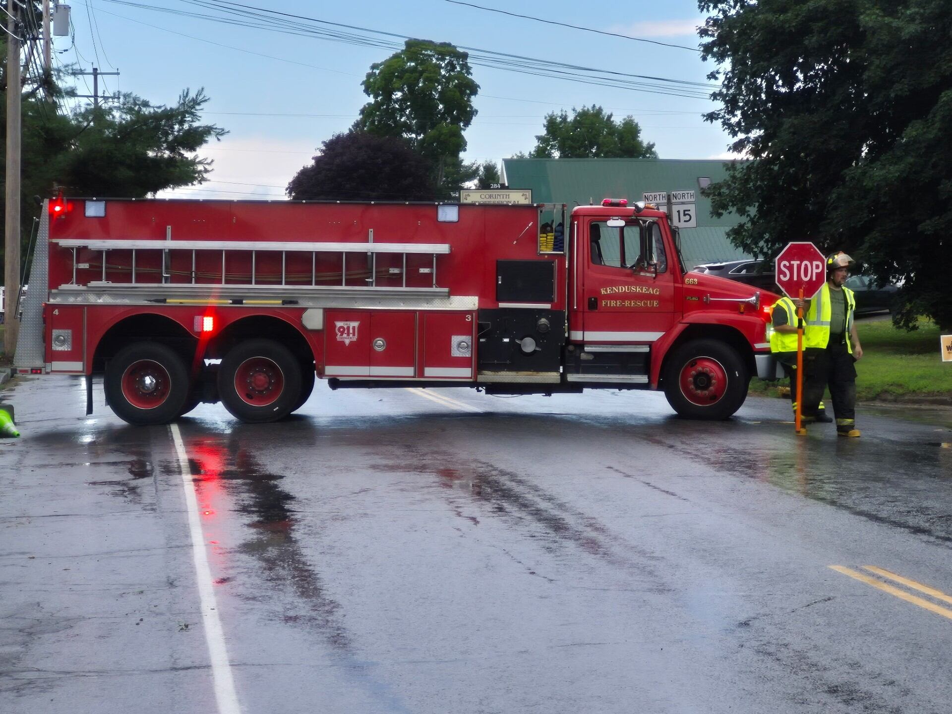 1 killed, two children rescued after tree falls on car