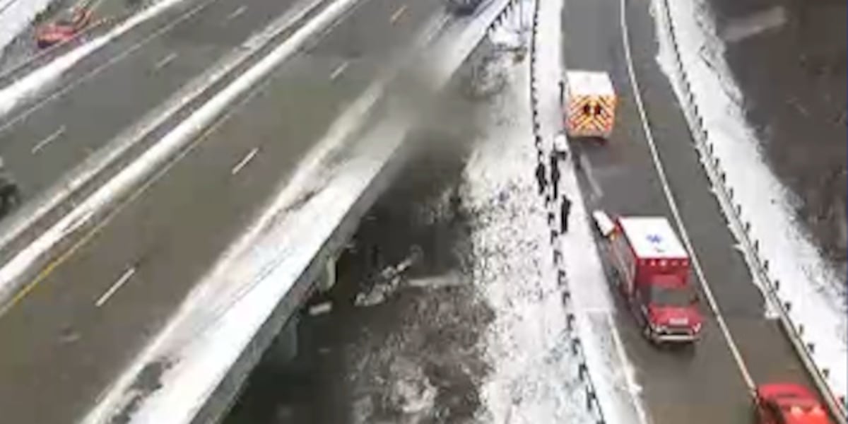 Crash closes I-77 ramp
