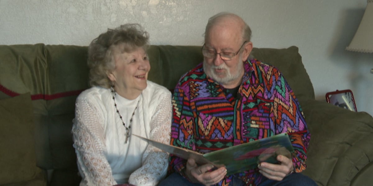 Couple continues their Valentine’s Day tradition of sharing messages in same card since 1982 Couple continues their Valentine’s Day tradition of sharing messages in same card since 1982